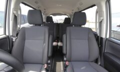 車内の臭いの原因と対処法