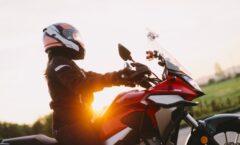 バックステップ化で変わるライディングポジション